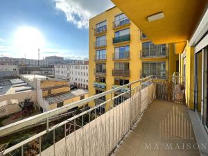 Pronájem bytu 1+kk, Praha - Vysočany, Na Harfě, 43 m2