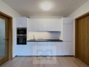 Pronájem bytu 2+kk, Praha - Smíchov, Toyen, 59 m2