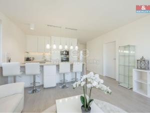 Prodej rodinného domu, Postřižín, Pod Dubem, 94 m2