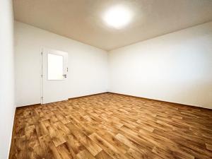 Pronájem bytu 3+1, Praha - Hlubočepy, Renoirova, 74 m2