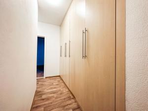 Pronájem bytu 3+1, Praha - Hlubočepy, Renoirova, 74 m2
