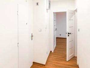 Prodej bytu 2+kk, Ostrava, Hlavní třída, 54 m2