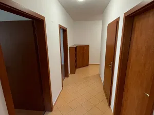 Pronájem bytu 3+kk, Praha - Hostivař, Budapešťská, 68 m2
