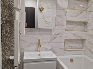 Pronájem bytu 2+1, Děčín, Pohraniční, 62 m2