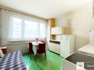 Prodej bytu 2+1, Planá nad Lužnicí, Průmyslová, 58 m2