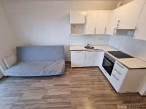 Pronájem bytu 1+kk, Praha - Letňany, Hlučkova, 56 m2