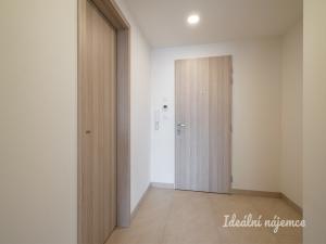 Pronájem bytu 2+kk, Praha - Třebonice, Do zahrádek I, 51 m2