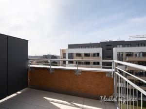 Pronájem bytu 2+kk, Praha - Třebonice, Do zahrádek I, 51 m2