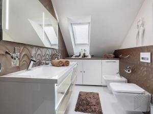 Prodej obchodního prostoru, Zeleneč, Jitrocelová, 150 m2