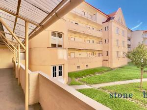 Pronájem bytu 1+kk, Praha - Vysočany, Novovysočanská, 27 m2
