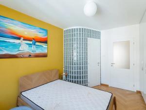 Pronájem bytu 2+kk, Praha - Holešovice, U smaltovny, 50 m2