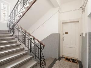 Pronájem bytu 2+kk, Praha - Holešovice, U smaltovny, 50 m2