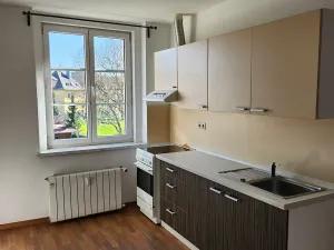 Prodej bytu 1+1, Ostrov, Hroznětínská, 37 m2