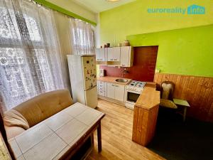 Prodej bytu 3+1, Karlovy Vary, Celní, 90 m2