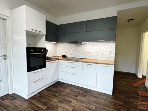 Pronájem bytu 2+1, Hradec Králové, Durychova, 60 m2