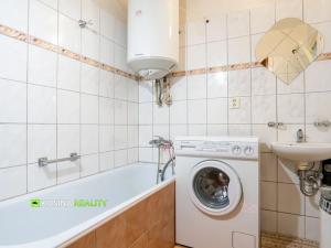Prodej bytu 2+1, Kynšperk nad Ohří, Zámečnická, 52 m2