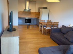 Pronájem bytu 2+kk, Praha - Hloubětín, Nademlejnská, 54 m2