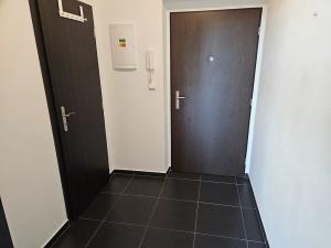 Pronájem bytu 1+kk, Zlín, Zelinova, 36 m2