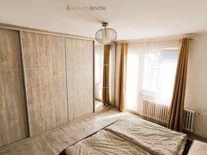 Prodej bytu 3+1, České Budějovice - České Budějovice 7, Strádova, 77 m2
