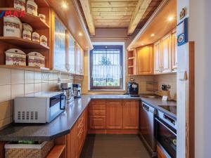 Prodej rodinného domu, Nejdek - Tisová, 204 m2