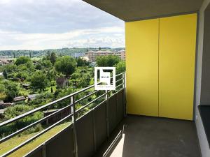 Pronájem bytu 1+kk, Olomouc, Slavonínská, 40 m2