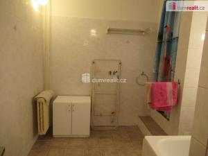 Pronájem bytu 3+1, Praha, Proutěná, 70 m2