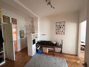 Prodej bytu 2+1, Praha - Podolí, Podolská, 94 m2