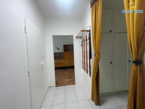 Pronájem bytu 4+kk, Praha - Záběhlice, Svojšovická, 76 m2