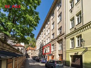Pronájem bytu 2+1, Praha - Josefov, U starého hřbitova, 97 m2
