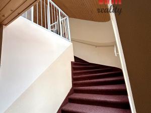 Prodej komerční nemovitosti, Karlovy Vary - Stará Role, Závodu míru, 700 m2