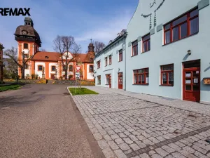 Prodej vícegeneračního domu, Valeč, Široká, 688 m2