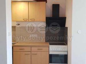 Pronájem bytu 1+kk, Zdice, Palackého náměstí, 26 m2
