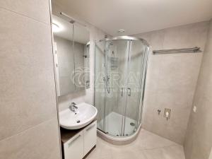Pronájem bytu 1+kk, Praha - Hloubětín, Poděbradská, 32 m2