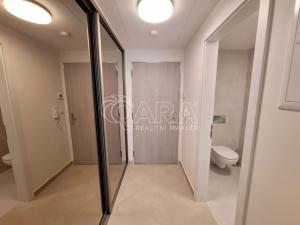 Pronájem bytu 1+kk, Praha - Hloubětín, Poděbradská, 32 m2