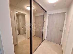 Pronájem bytu 1+kk, Praha - Hloubětín, Poděbradská, 32 m2