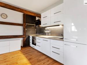 Prodej atypického bytu, Chrastava, náměstí 1. máje, 156 m2
