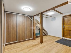 Prodej atypického bytu, Chrastava, náměstí 1. máje, 156 m2