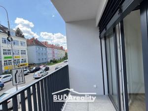 Pronájem bytu 1+kk, Zlín, Kvítková, 33 m2