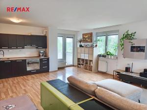Prodej bytu 3+kk, Praha - Čakovice, Blachutova, 96 m2