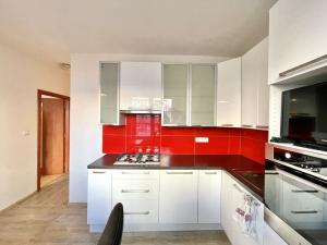 Pronájem bytu 2+1, Praha - Hloubětín, Poděbradská, 54 m2