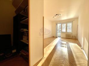 Pronájem bytu 2+1, Praha - Hloubětín, Poděbradská, 54 m2