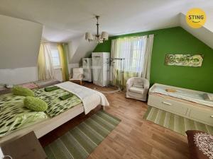 Prodej vícegeneračního domu, Zlatá Koruna - Plešovice, 334 m2