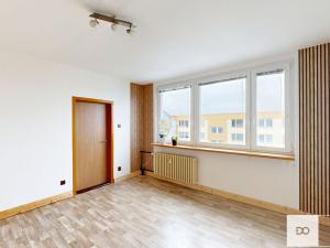 Prodej bytu 2+1, Pardubice, Na Rybníčkách, 42 m2