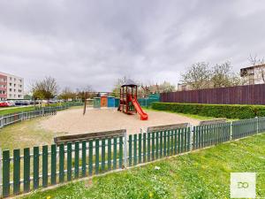 Prodej bytu 2+1, Pardubice, Na Rybníčkách, 42 m2