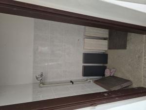 Prodej výrobních prostor, Kladno, Huťská, 200 m2