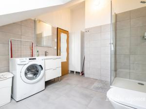 Pronájem bytu 1+1, Praha - Žižkov, Roháčova, 40 m2
