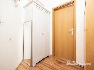 Pronájem bytu 1+1, Praha - Žižkov, Roháčova, 40 m2