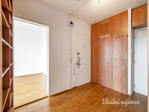 Pronájem bytu 3+kk, Praha - Petrovice, Rezlerova, 65 m2
