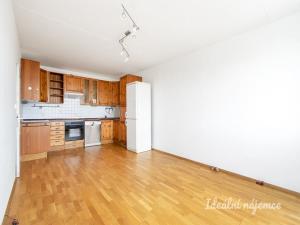 Pronájem bytu 3+kk, Praha - Petrovice, Rezlerova, 65 m2