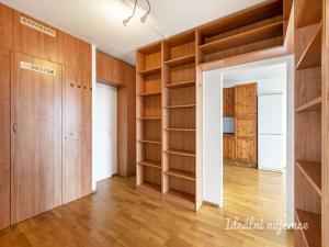 Pronájem bytu 3+kk, Praha - Petrovice, Rezlerova, 65 m2